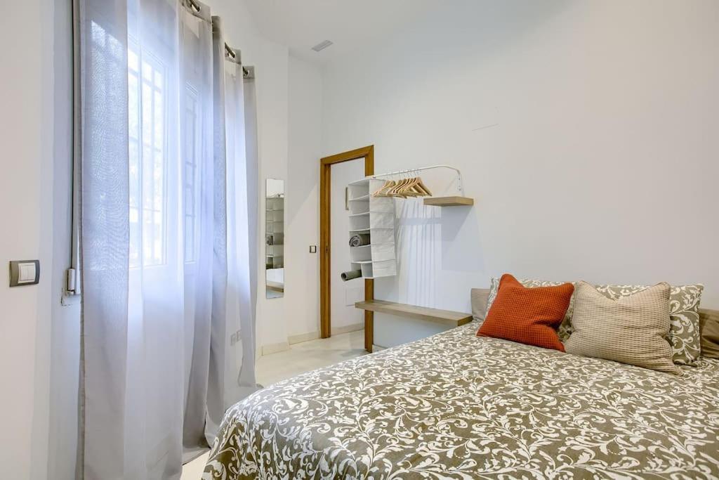 Cozy Getaway In Madrid Apartment Екстериор снимка
